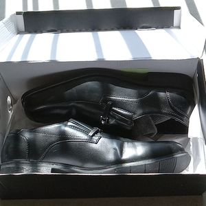 Alfani Dress shoes worn only once 10.5 great condition